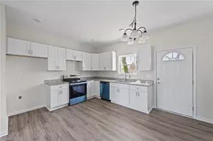 704 North St, Graham, NC 27253 - Photo 9