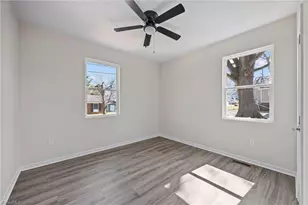 704 North St, Graham, NC 27253 - Photo 15