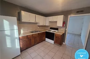 1500 Autumn Dr, Greensboro, NC 27405 - Photo 1