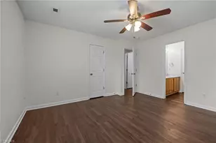 2017 Priya St, Thomasville, NC 27360 - Photo 17