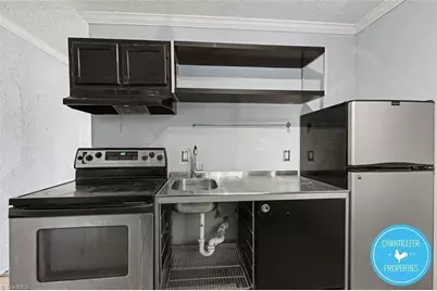 1047 W Academy Street #7, Winston-Salem, NC 27101 - Photo 3