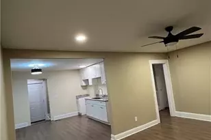 609 Phillips St, Burlington, NC 27217 - Photo 7