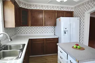 1833 S Hill Ave, Winston-Salem, NC 27127 - Photo 17