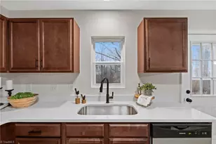 3011 Bittersweet Rd, Winston-Salem, NC 27106 - Photo 7