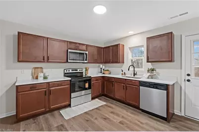 3011 Bittersweet Road, Winston-Salem, NC 27106 - Photo 7