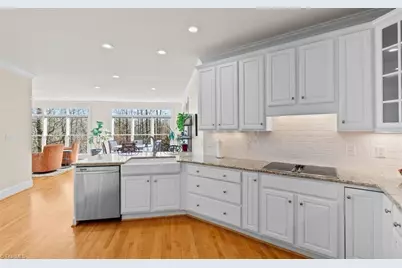 4 Foxglove Lane, Greensboro, NC 27455 - Photo 15