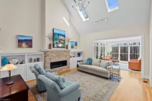 4 Foxglove Ln, Greensboro, NC 27455 - Photo 3