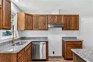 2204 Dulaire Rd, Greensboro, NC 27407 - Photo 23