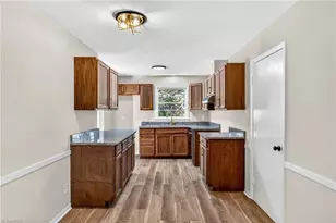 2204 Dulaire Rd, Greensboro, NC 27407 - Photo 27