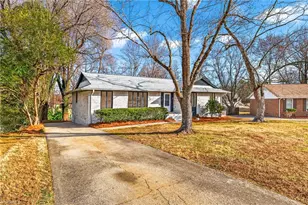 2204 Dulaire Rd, Greensboro, NC 27407 - Photo 3