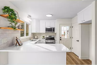 976 Chatfield Drive, Jamestown, NC 27282 - Photo 13