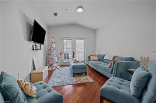 7102 W Friendly Ave, Greensboro, NC 27410 - Photo 5