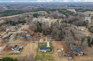 522 N Staley St, Liberty, NC 27298 - Photo 35