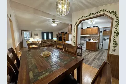 1727 Surry Avenue, Mount Airy, NC 27030 - Photo 19