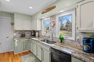 4505 Indian Wells Dr, Greensboro, NC 27406 - Photo 9