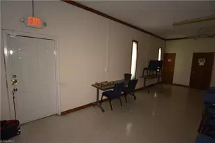 1355 Peachtree St, Winston-Salem, NC 27107 - Photo 23