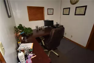 1355 Peachtree St, Winston-Salem, NC 27107 - Photo 17