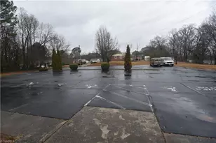 1355 Peachtree St, Winston-Salem, NC 27107 - Photo 7