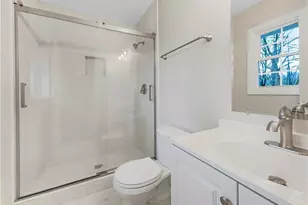 310 Foxcroft Dr, Winston-Salem, NC 27103 - Photo 9