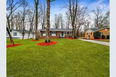 310 Foxcroft Drive, Winston-Salem, NC 27103 - Photo 3