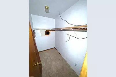 4309 Walnut Hollow Drive, Winston-Salem, NC 27127 - Photo 9