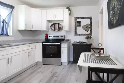 218 W Washington Street, Mayodan, NC 27027 - Photo 11