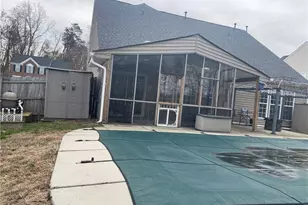 1579 Pondhaven Dr, High Point, NC 27265 - Photo 5