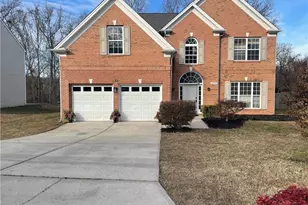 1579 Pondhaven Dr, High Point, NC 27265 - Photo 3