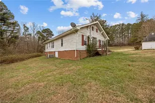 2155 Staleys Farm Rd, Asheboro, NC 27205 - Photo 11