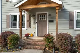 2341 Cherokee Ln, Winston-Salem, NC 27103 - Photo 3