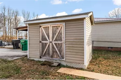 109 Henderson Street, High Point, NC 27263 - Photo 31