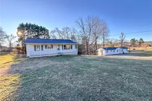 2628 Windy Ridge Rd, North Wilkesboro, NC 28659 - Photo 41