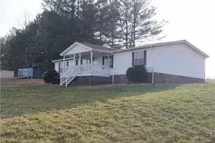 125 Breezy Ridge Way, Mount Airy, NC 27030 - Photo 3