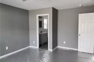 2531 Henley Ln, Walkertown, NC 27051 - Photo 9