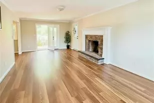 5220 Bridge Pointe Dr, Clemmons, NC 27012 - Photo 3