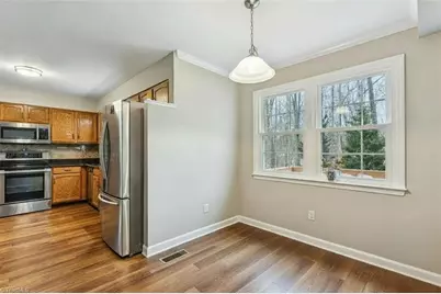 5220 Bridge Pointe Drive, Clemmons, NC 27012 - Photo 9
