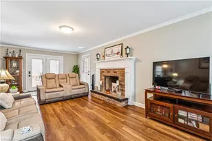 5220 Bridge Pointe Dr, Clemmons, NC 27012 - Photo 5