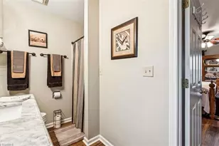 5220 Bridge Pointe Dr, Clemmons, NC 27012 - Photo 9