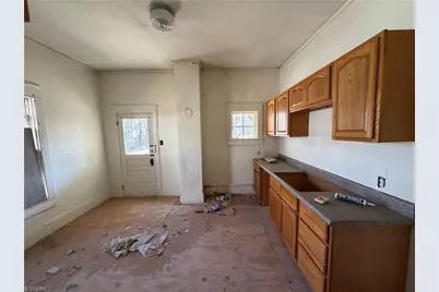 315 Lockland Avenue, Winston-Salem, NC 27103 - Photo 9