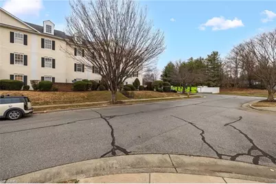 2204 McConnell Drive, Kernersville, NC 27284 - Photo 3