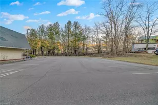 900 US Hwy 221 Bus, West Jefferson, NC 28694 - Photo 9