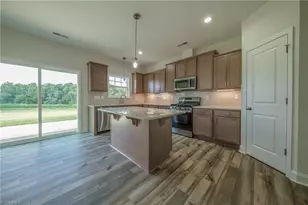 1324 Dandridge Dr, Kernersville, NC 27284 - Photo 13