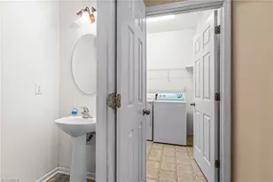 2057 Craver Meadows Dr, Winston-Salem, NC 27127 - Photo 5