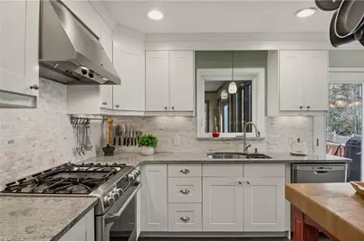 520 Staffordshire Road, Winston-Salem, NC 27104 - Photo 7