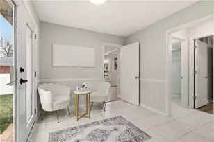 4809 Tara Dr, Greensboro, NC 27410 - Photo 9