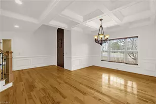 1352 Trafalgar Dr, High Point, NC 27262 - Photo 7