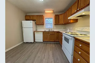 558 Chandler Street, Winston-Salem, NC 27101 - Photo 9