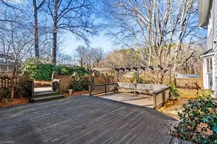 1005 Westminster Dr, Greensboro, NC 27410 - Photo 41