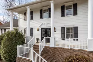 1005 Westminster Dr, Greensboro, NC 27410 - Photo 3