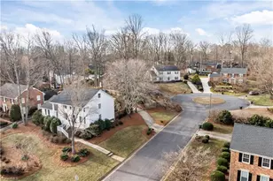 1005 Westminster Dr, Greensboro, NC 27410 - Photo 31